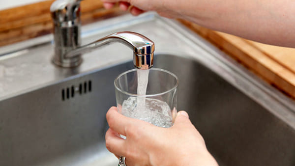 Come eliminare il calcare dall'acqua del rubinetto
