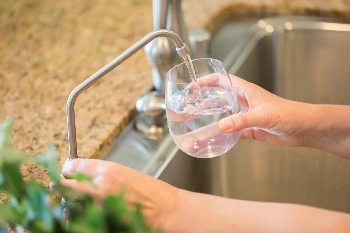 Scopri i vantaggi del depuratore acqua ad osmosi inversa